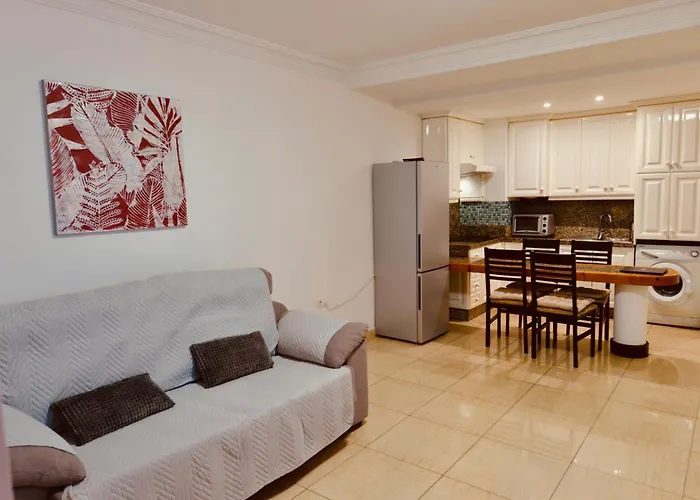 In Cristianos Balcony And On Foot Apartmán Los Cristianos (Tenerife)