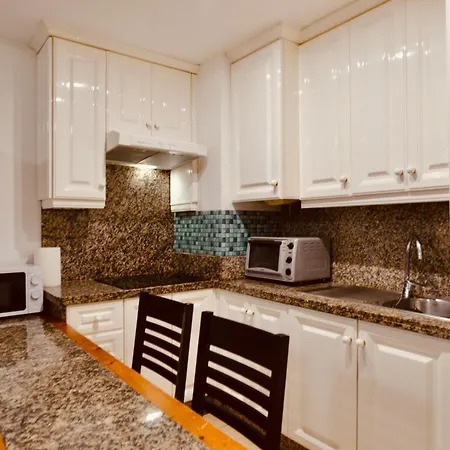 In Cristianos Balcony And On Foot 洛斯克里斯蒂亚诺斯