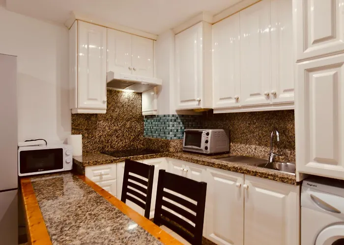 In Cristianos Balcony And On Foot 洛斯克里斯蒂亚诺斯