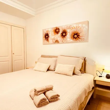 In Cristianos Balcony And On Foot Lägenhet *