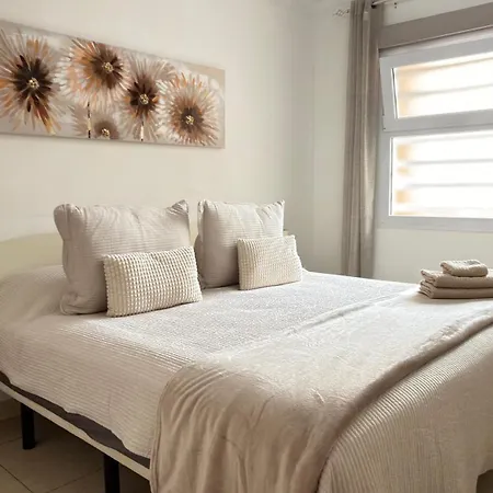 In Cristianos Balcony And On Foot Lägenhet Los Cristianos (Tenerife)